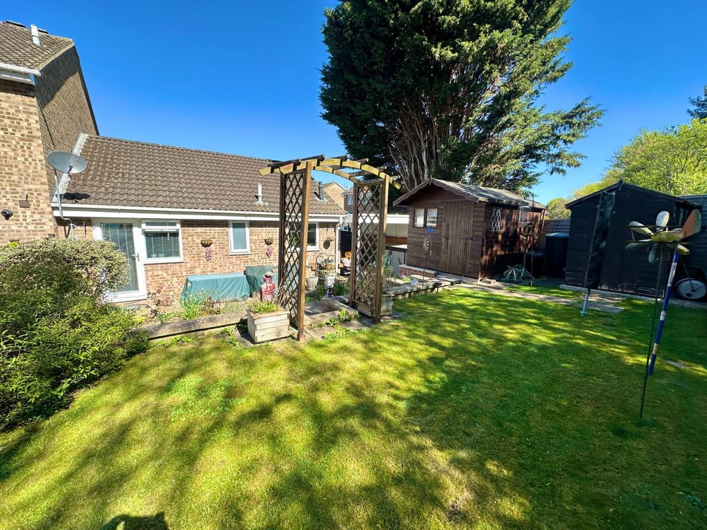 Property photo 2 of 16
