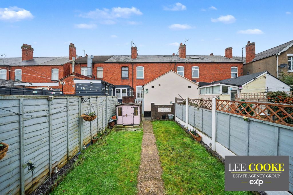 Property photo 2 of 19