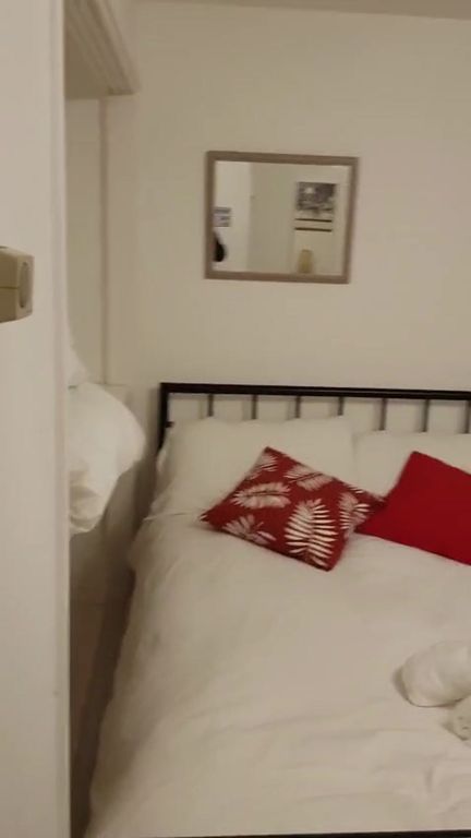 Property photo 1 of 2