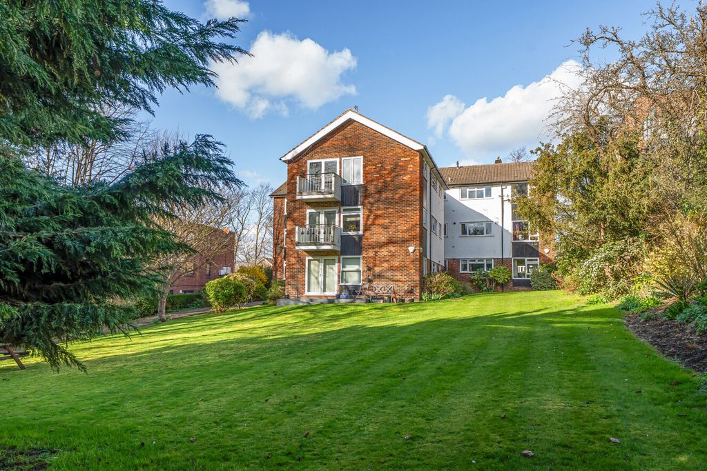 Property photo 1 of 14 1425317-5-69B1829...