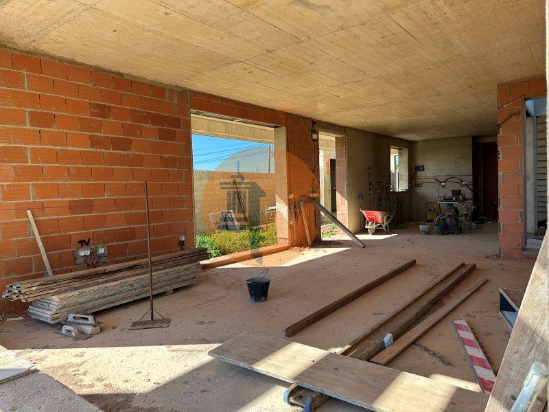 Property photo 3 of 66