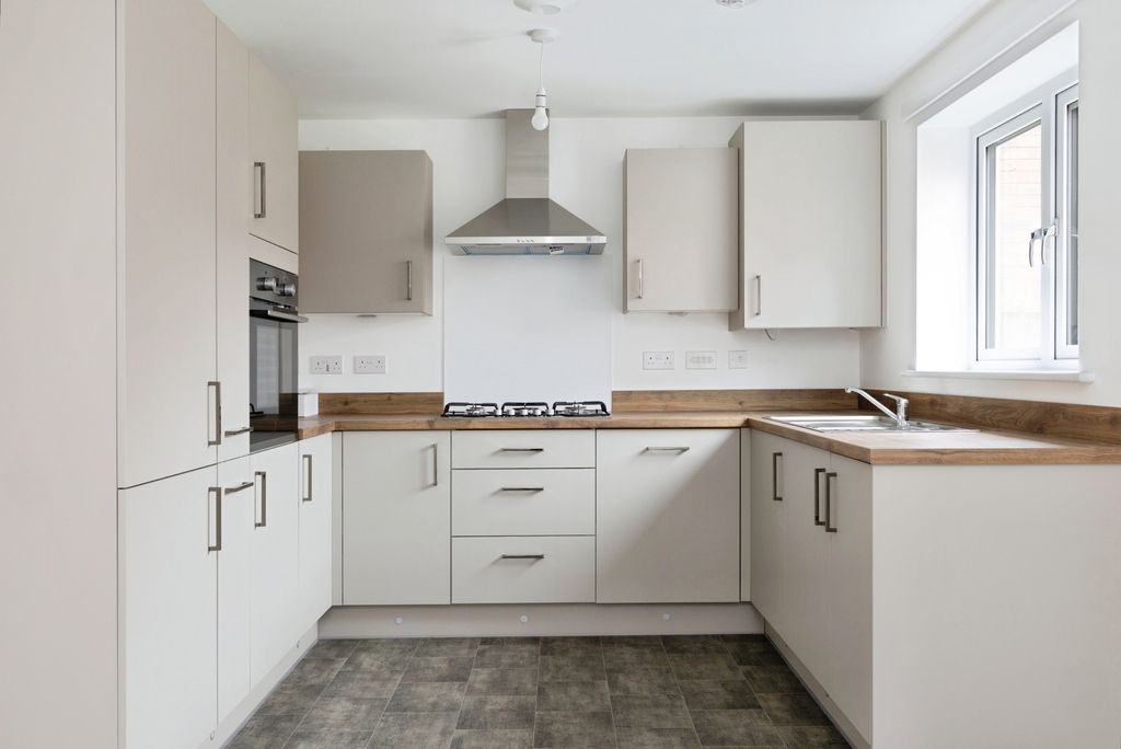 Property photo 3 of 14 Pbox-Img.Jpg