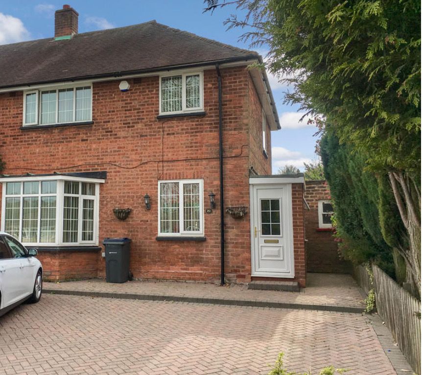 Property photo 1 of 17 Cover