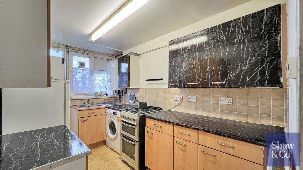 Property photo 2 of 7 Kitchen.Jpg