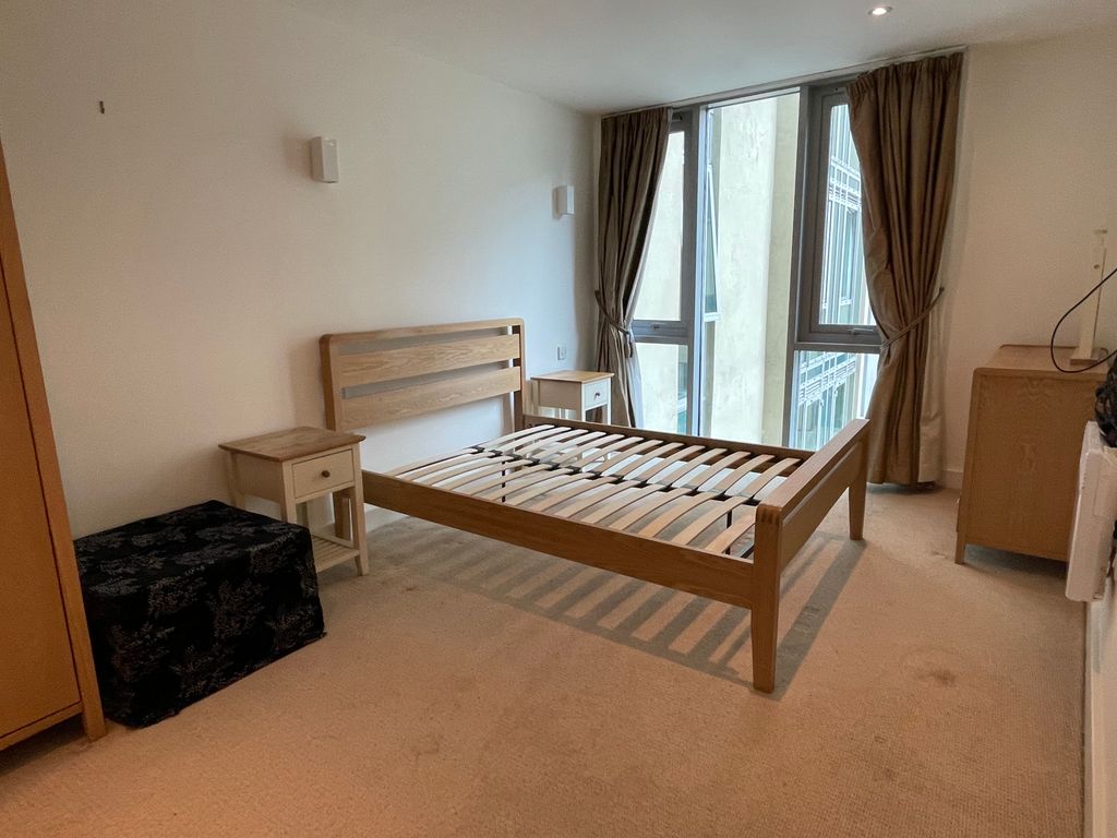 Property photo 3 of 10 Photo 03