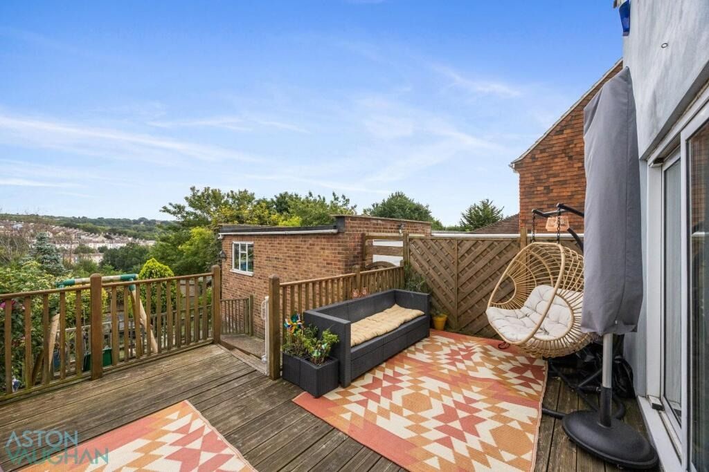 Property photo 2 of 27 4534232