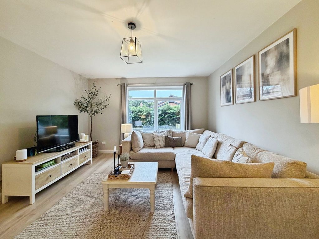 Property photo 3 of 38