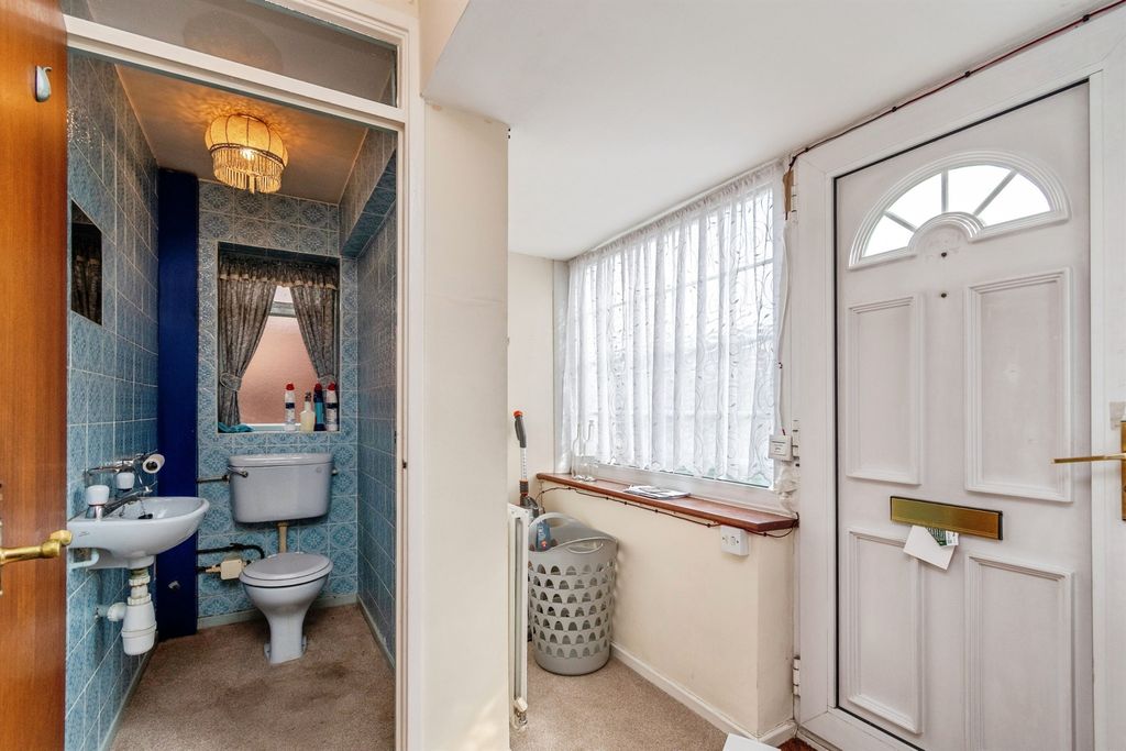 Property photo 2 of 15