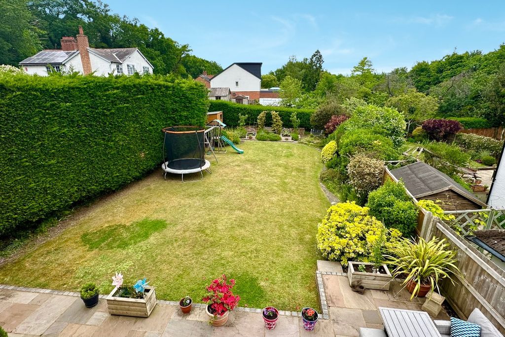 Property photo 2 of 29