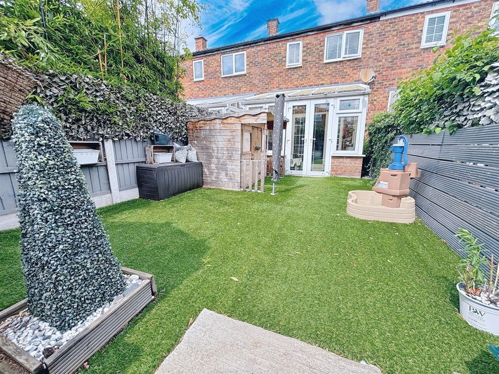 Property photo 2 of 20