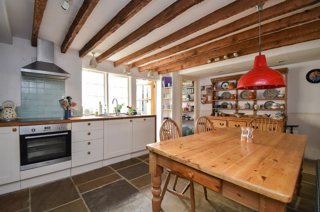 Property photo 3 of 37 Kitchen
