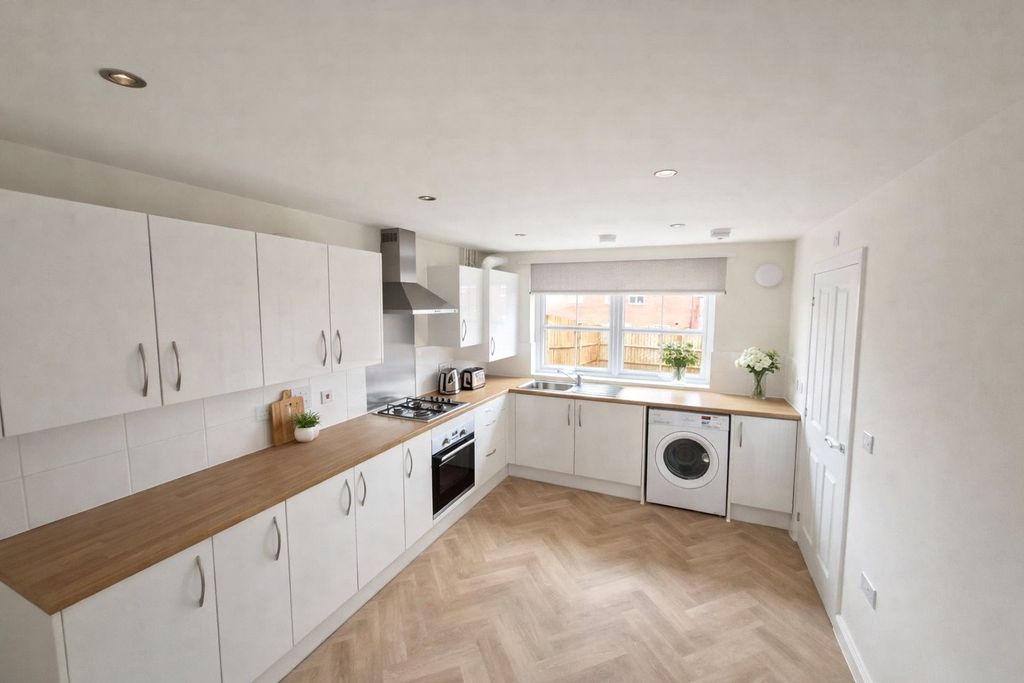 Property photo 2 of 4 Picture No. 05