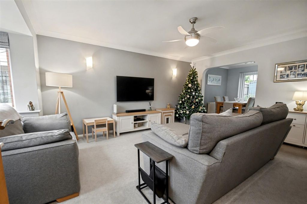 Property photo 2 of 12 Dsc_9055.Jpg