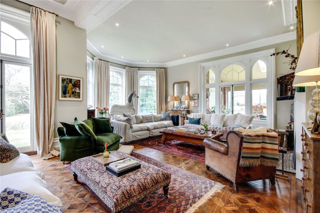 Property photo 2 of 23 Drawing Room