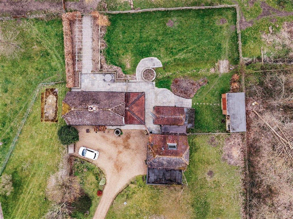 Property photo 1 of 25 External Aerial
