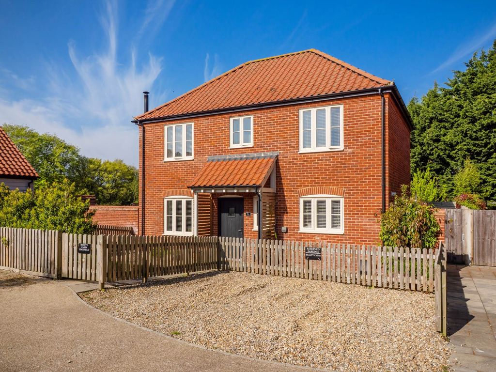 Property photo 2 of 39