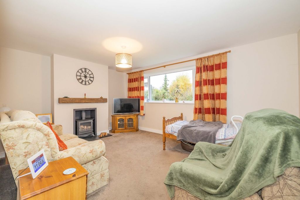 Property photo 3 of 15 Picture 3