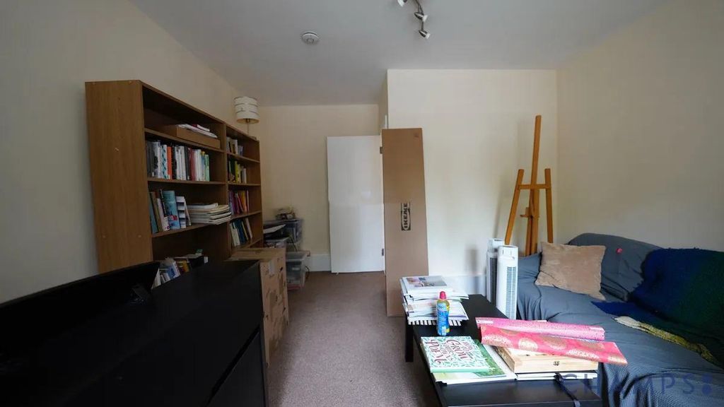 Property photo 2 of 20 Gallery