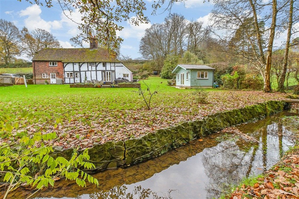 Property photo 1 of 28 External Lifestyle Photograph