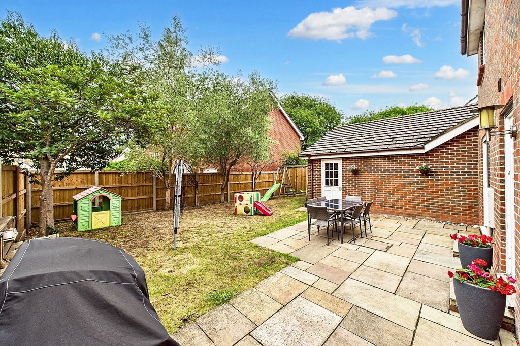 Property photo 3 of 18