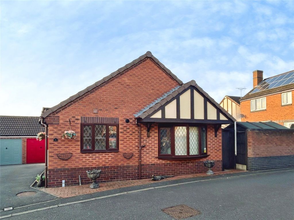 Property photo 1 of 13 Front