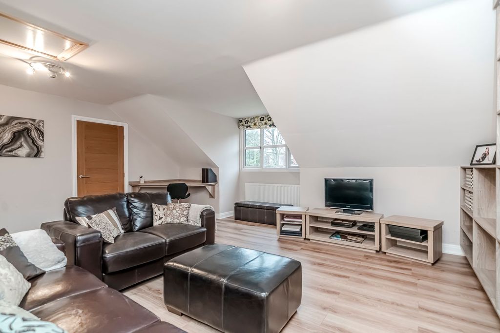 Additional image 31 of 6 bed detached house for saleFarington Lodge Gardens, Farington PR25