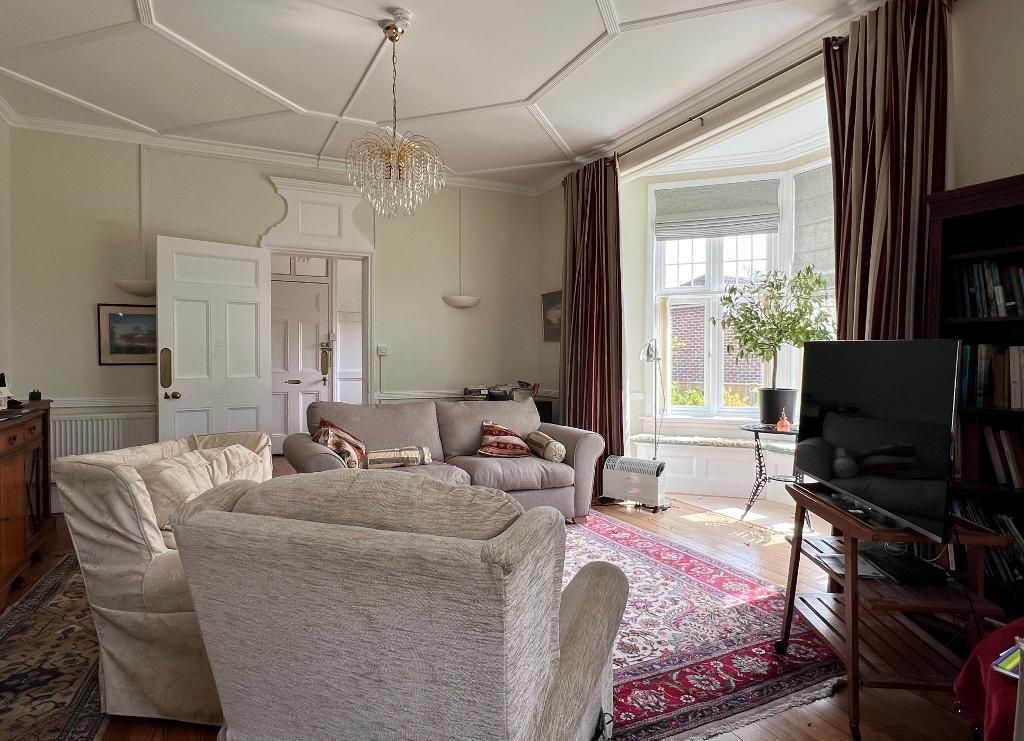 Property photo 3 of 19 Photo 3