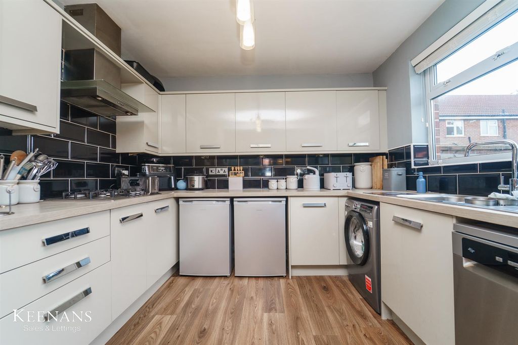 Property photo 3 of 20 3.Jpg