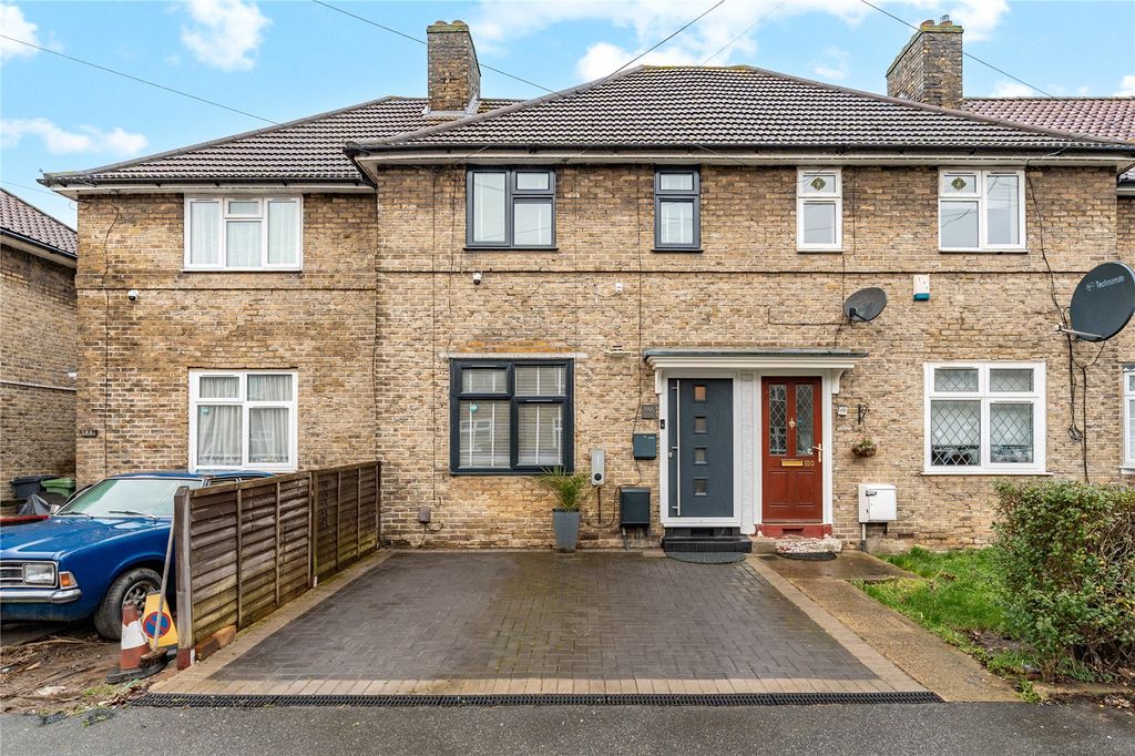 Property photo 1 of 19 Front