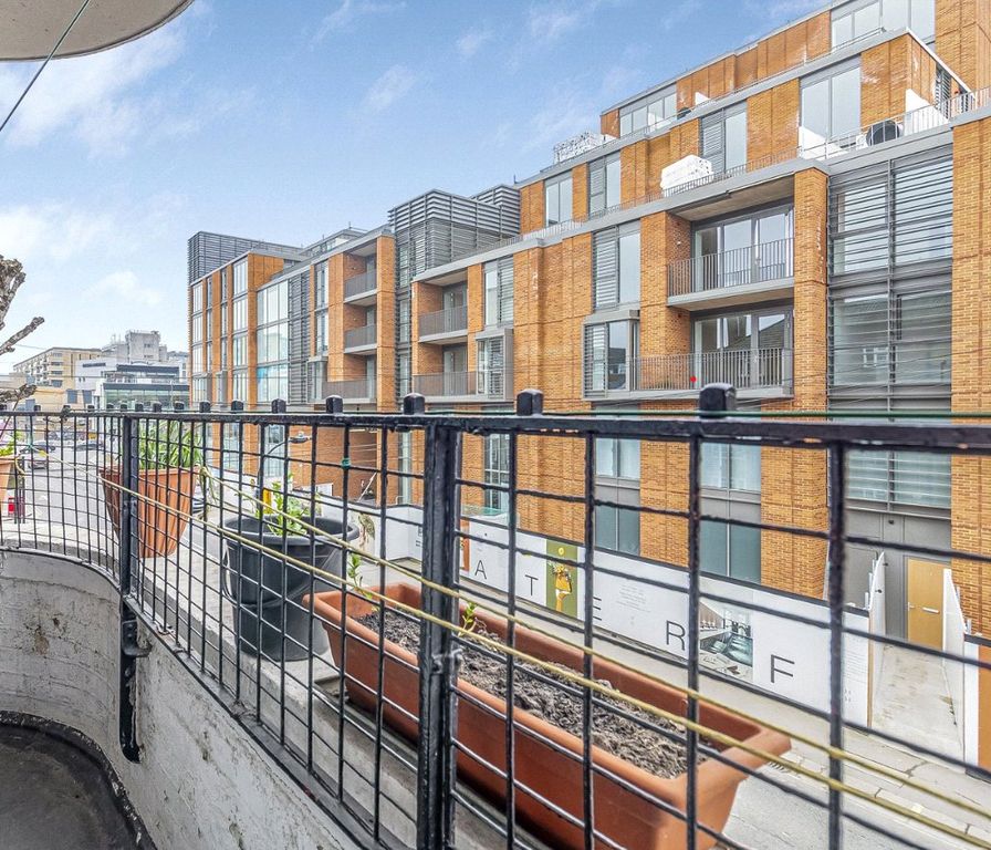 Property photo 3 of 16 Picture No. 30