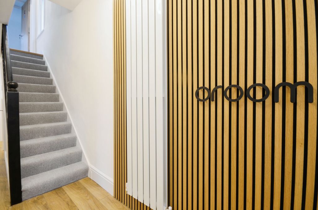 Property photo 2 of 4 Hallway