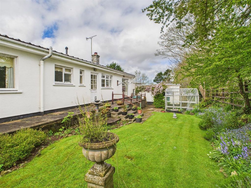 Property photo 2 of 14 Cam03278G0-Pr0126-Still019.Jpg