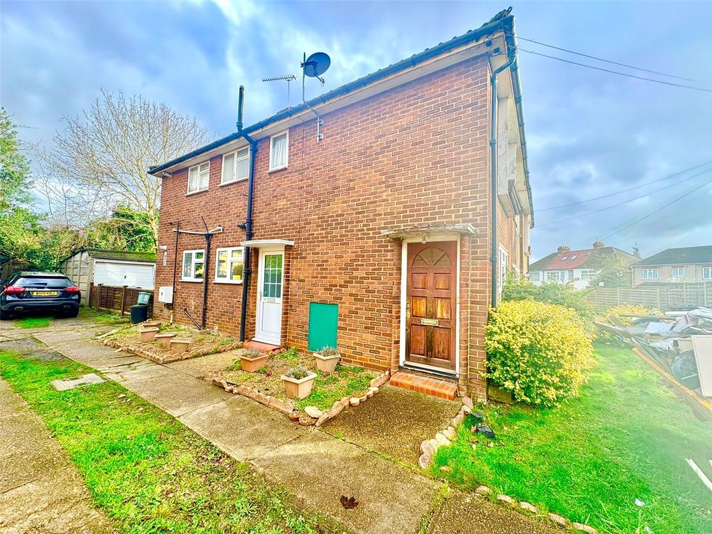 Property photo 1 of 11 Exterior