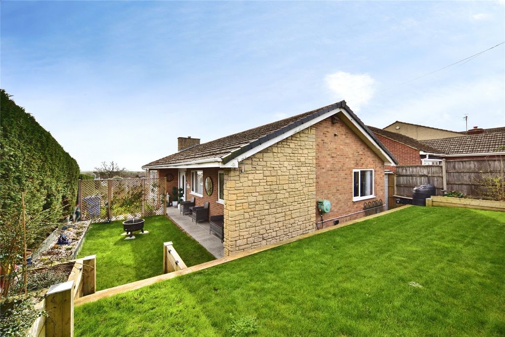 Property photo 2 of 18 Picture No. 19