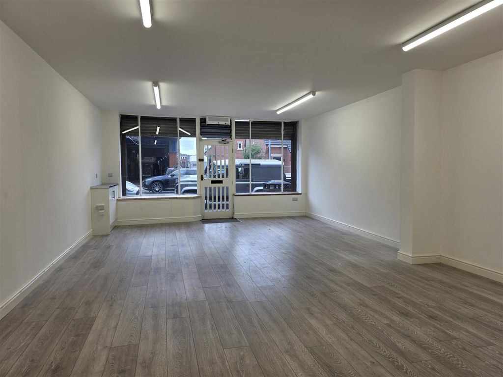 Property photo 1 of 6 1000055163.Jpg