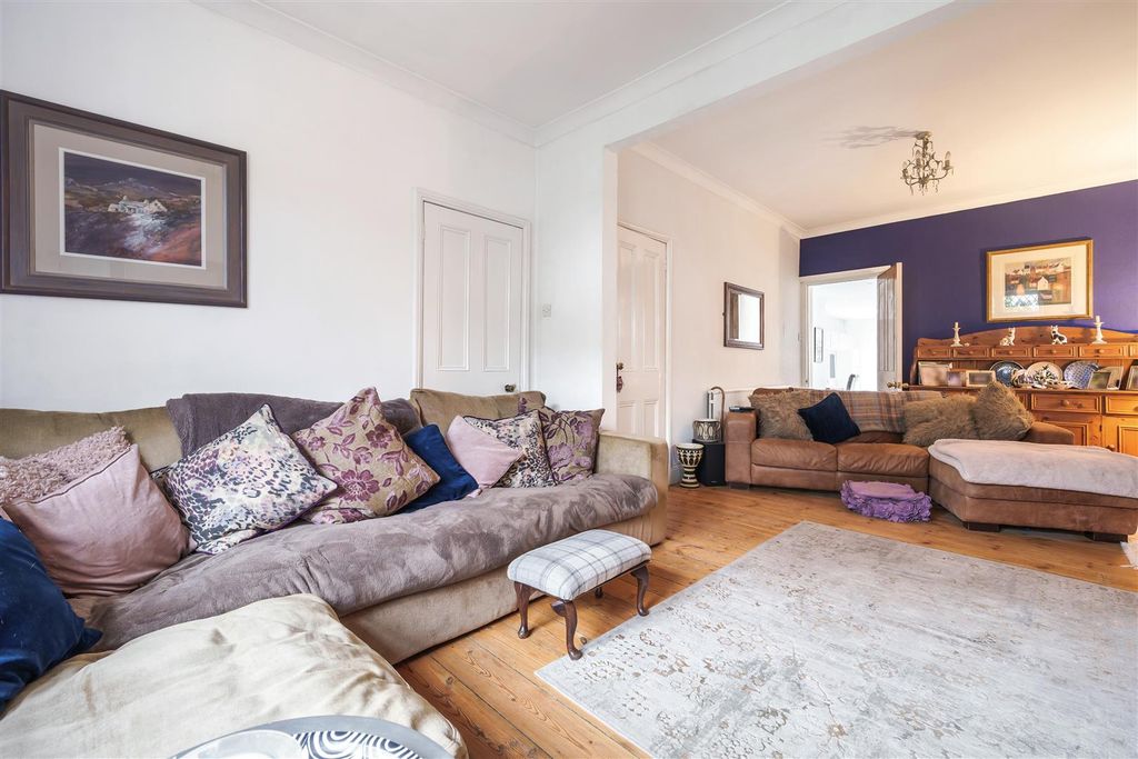 Additional image 9 of 4 bed detached house for saleForest Road, Crowthorne, Berkshire RG45