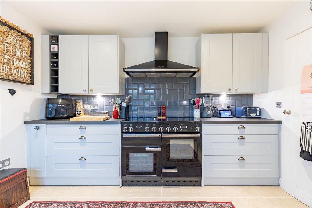 Property photo 2 of 31 1 Kingsway (13).Jpg