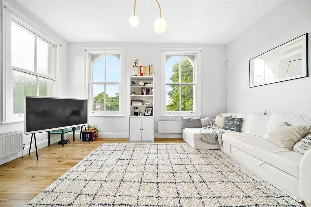 Property photo 2 of 12 Picture No. 04