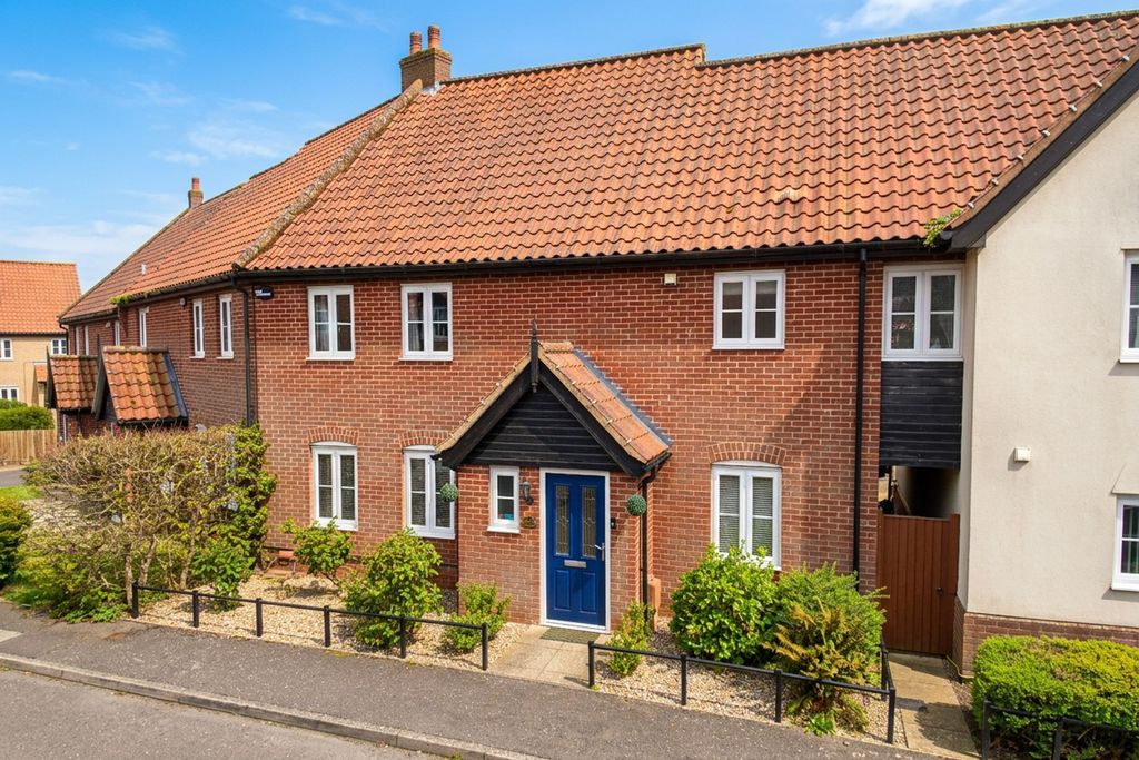 Property photo 1 of 27