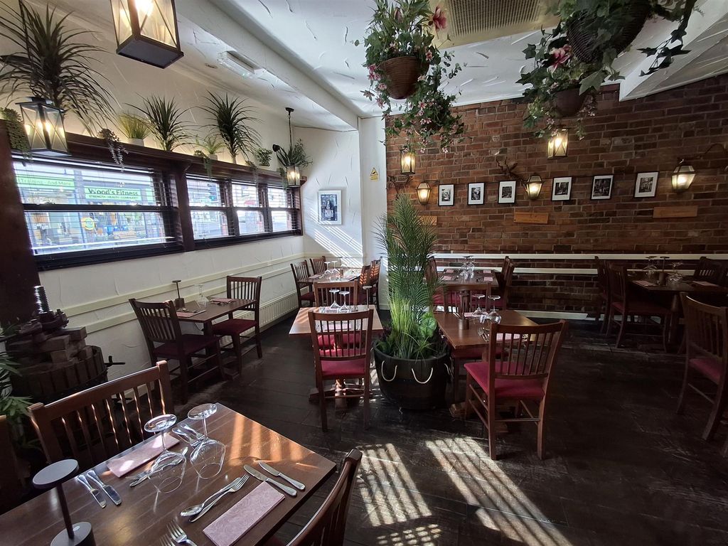 Property photo 3 of 6 Photo 2