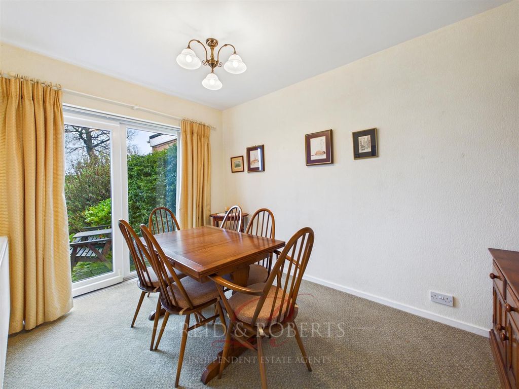 Property photo 3 of 31 Cam03999G0-Pr0221-Still020.Jpg