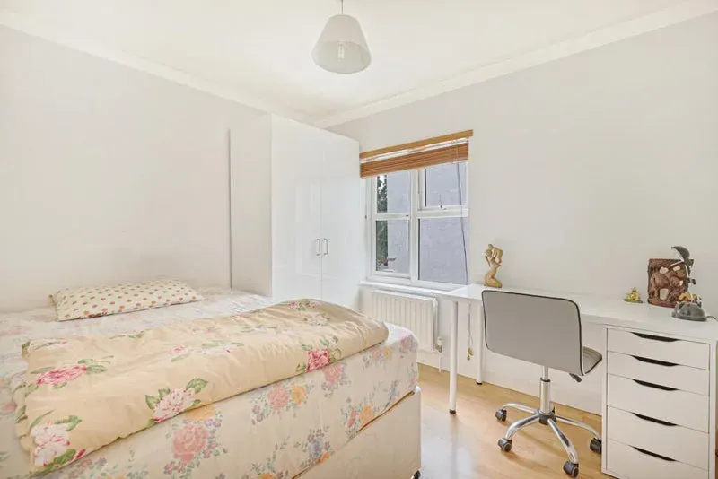 Property photo 1 of 6