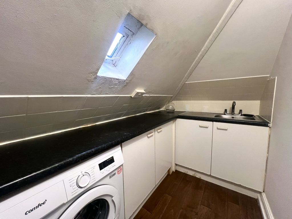 Property photo 3 of 5 Gallery