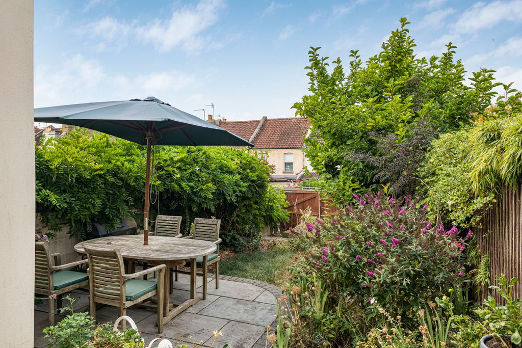 Property photo 2 of 36 Rear Garden