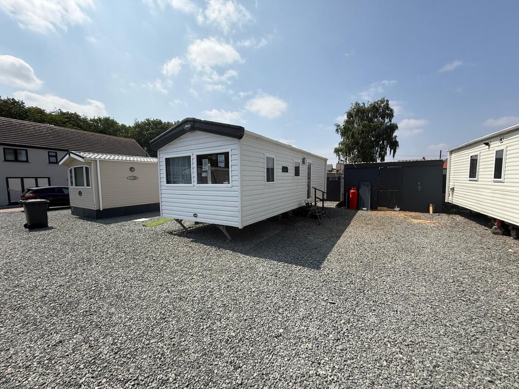 Property photo 1 of 12 Front