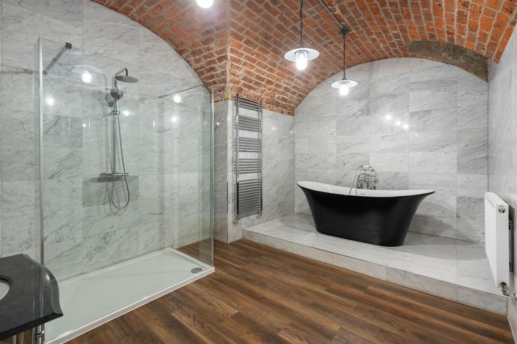 Property photo 2 of 12 _A7R8533-Hdr.Jpg