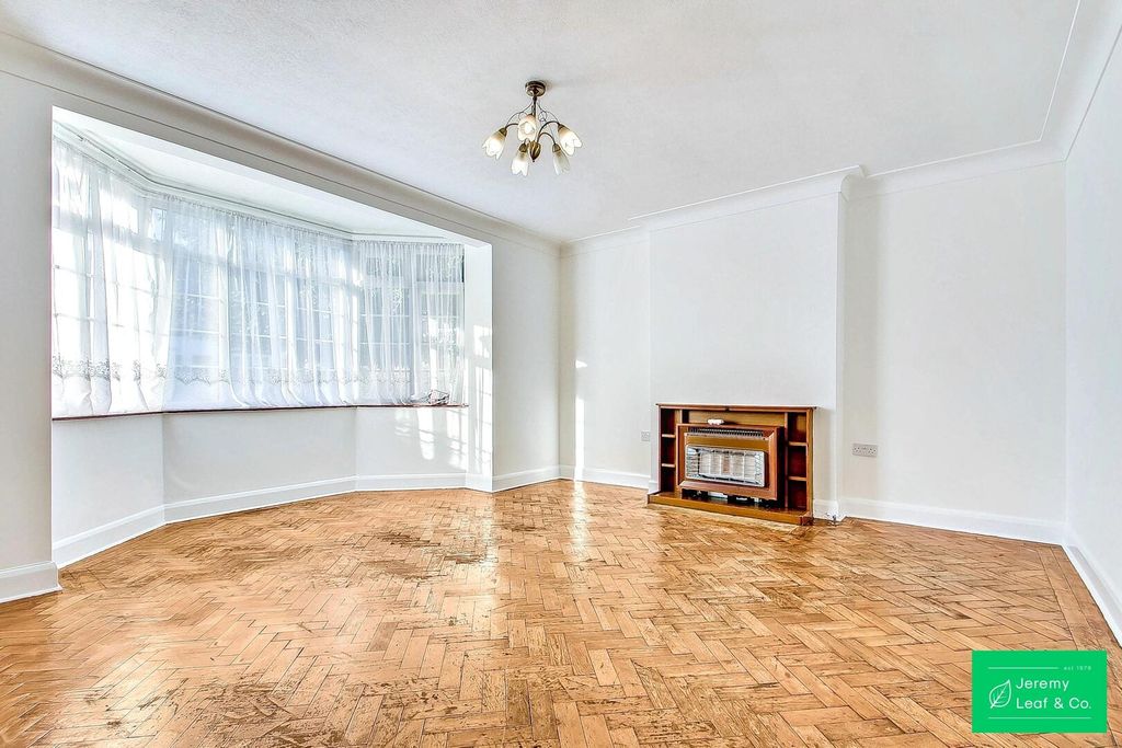 Property photo 3 of 14 Living Room