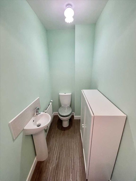 Property photo 3 of 11 Ground Floor W.C.