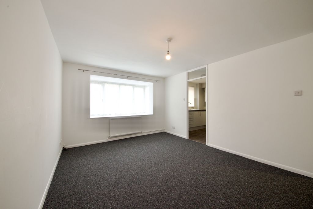 Property photo 3 of 9 Image