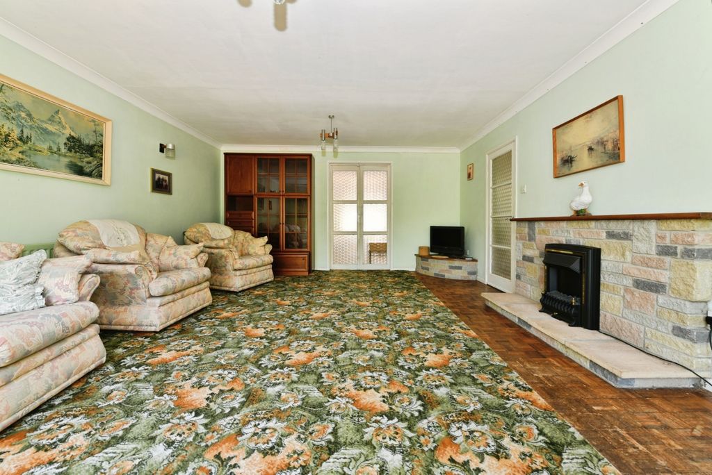 Property photo 2 of 13 Image 1
